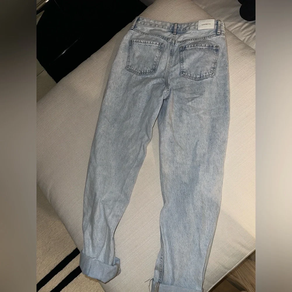 Express Jeans - Picture 2 of 4